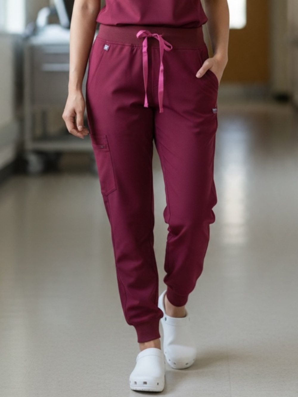 💐NWT💐 FIGS Zamora 2.0 Jogger Scrub Pants Dark Magenta - size S